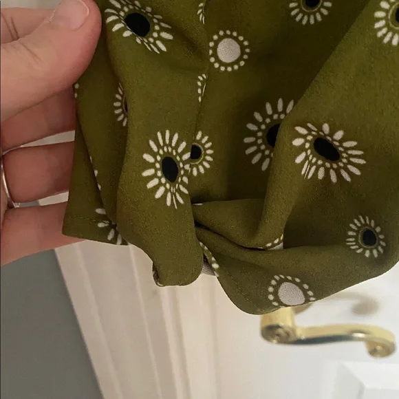 Ann Taylor Green Floral Blouse - Picture 3 of 4